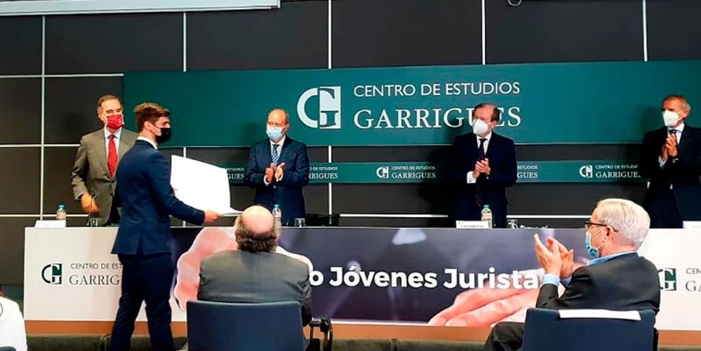 Nuestro colegial, Gabriel Llull, finalista del certamen de Jóvenes Juristas de España