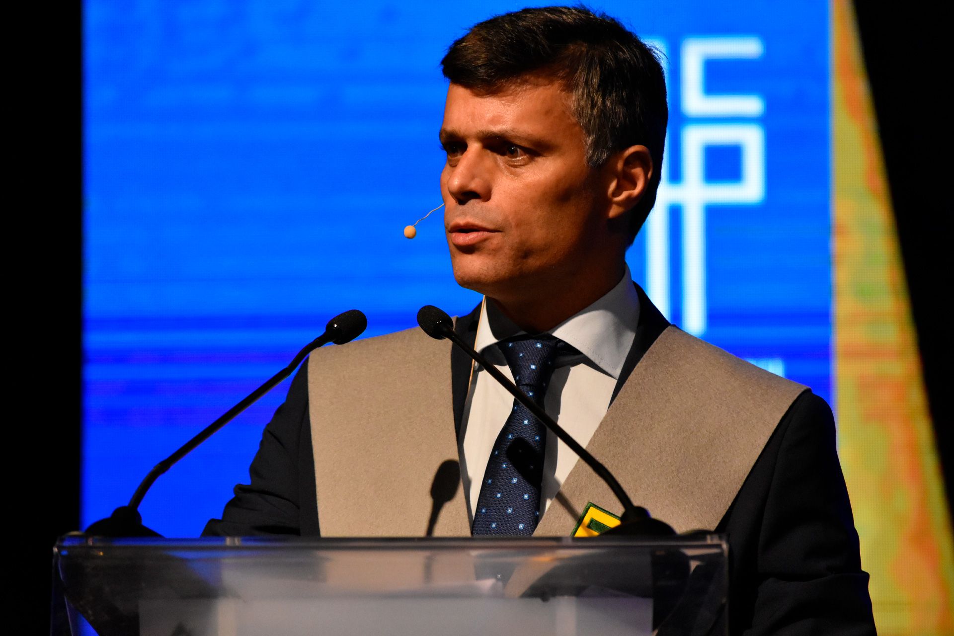 Leopoldo López, colegial de honor por su lucha por la libertad