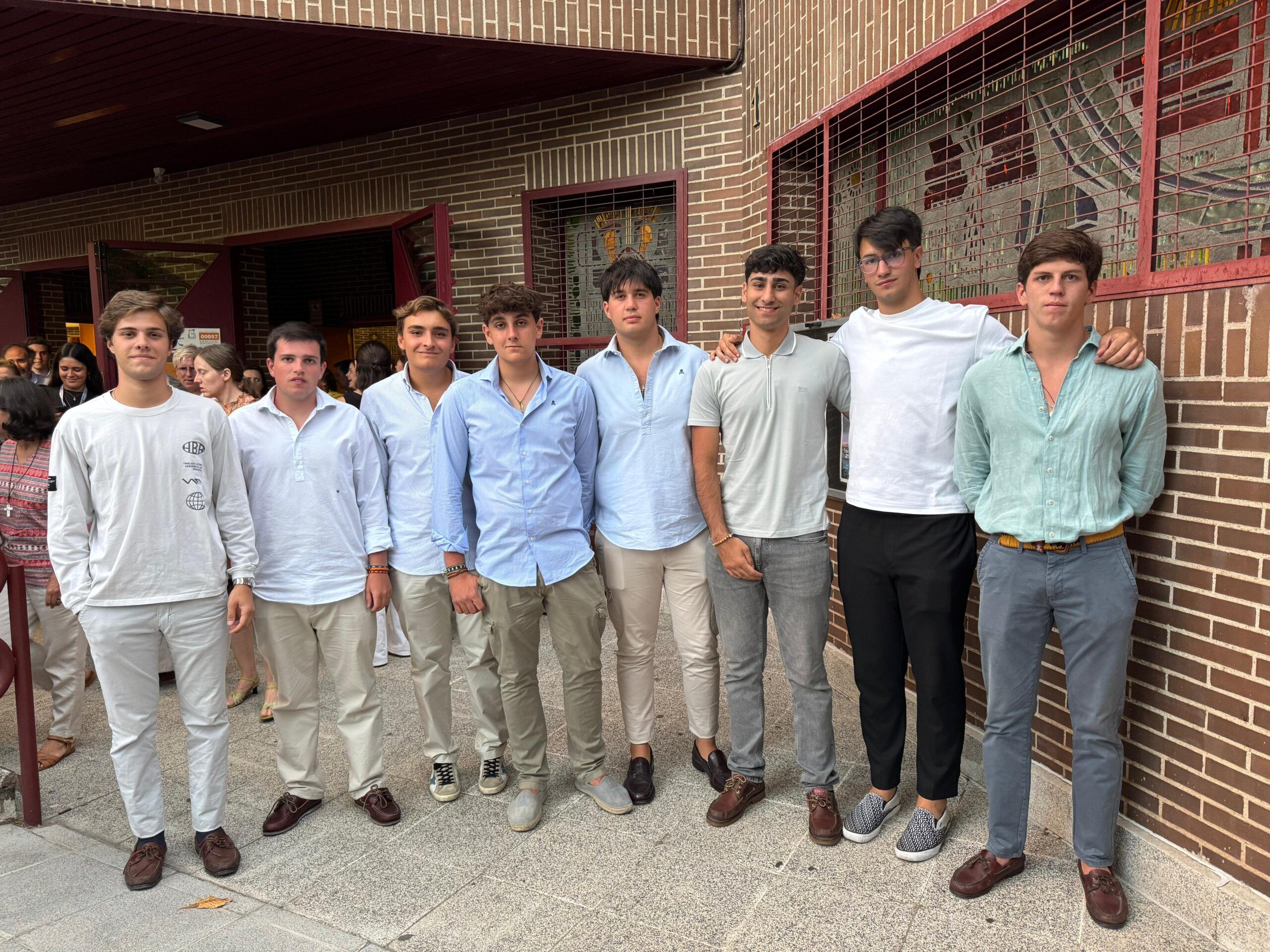 PRIMERA MISA DE LOS COLEGIALES
